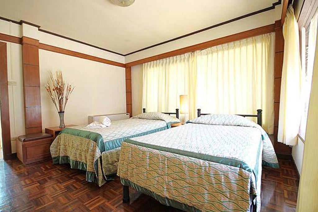 Pattaya Country Club & Resort Ban Pong  Pokoj fotografie